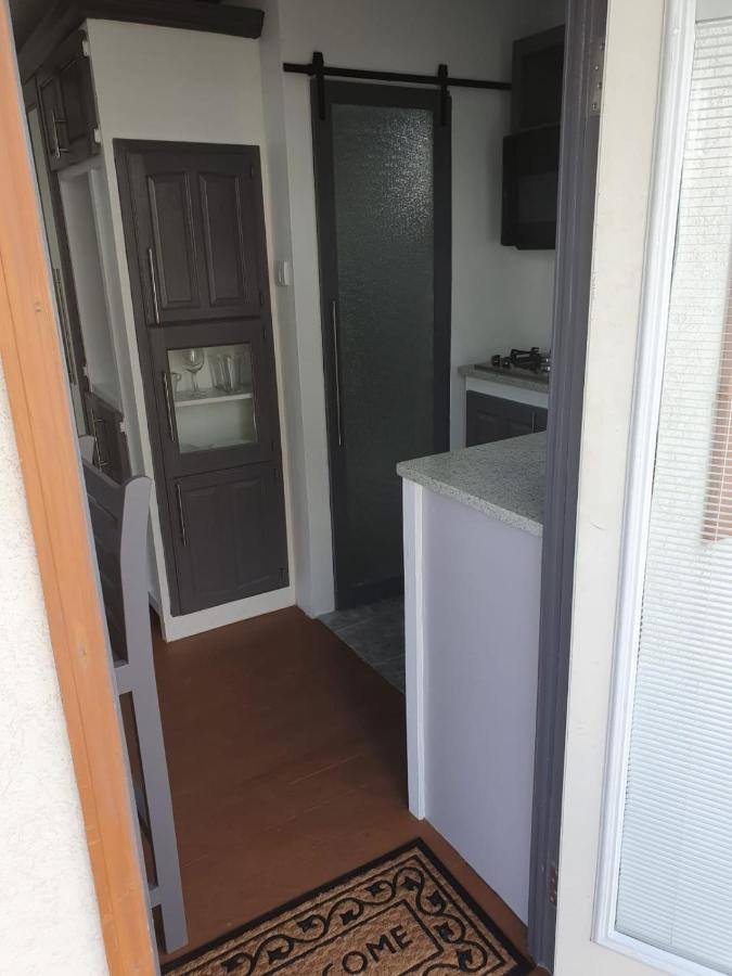 Devachan Apartments บริดจ์ทาวน์ ภายนอก รูปภาพ