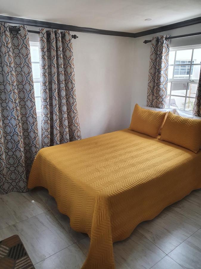 Devachan Apartments บริดจ์ทาวน์ ภายนอก รูปภาพ