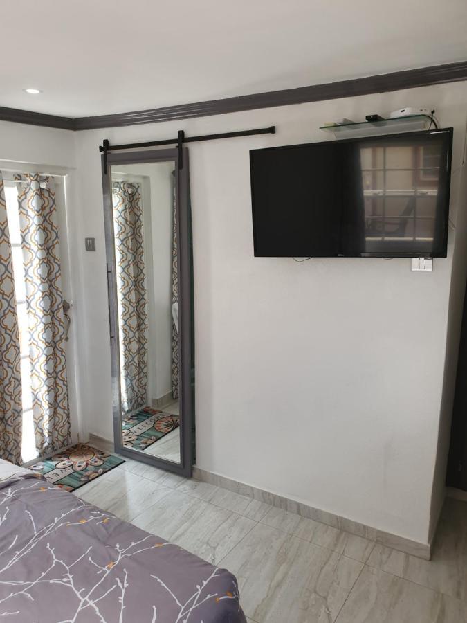 Devachan Apartments บริดจ์ทาวน์ ภายนอก รูปภาพ
