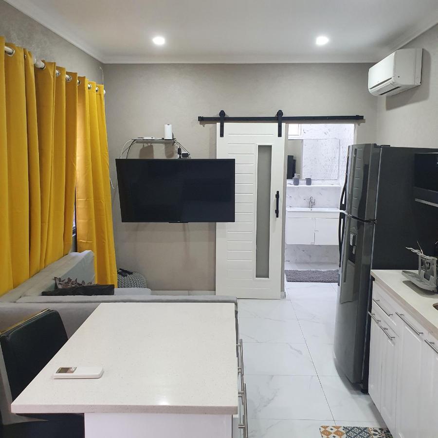 Devachan Apartments บริดจ์ทาวน์ ภายนอก รูปภาพ